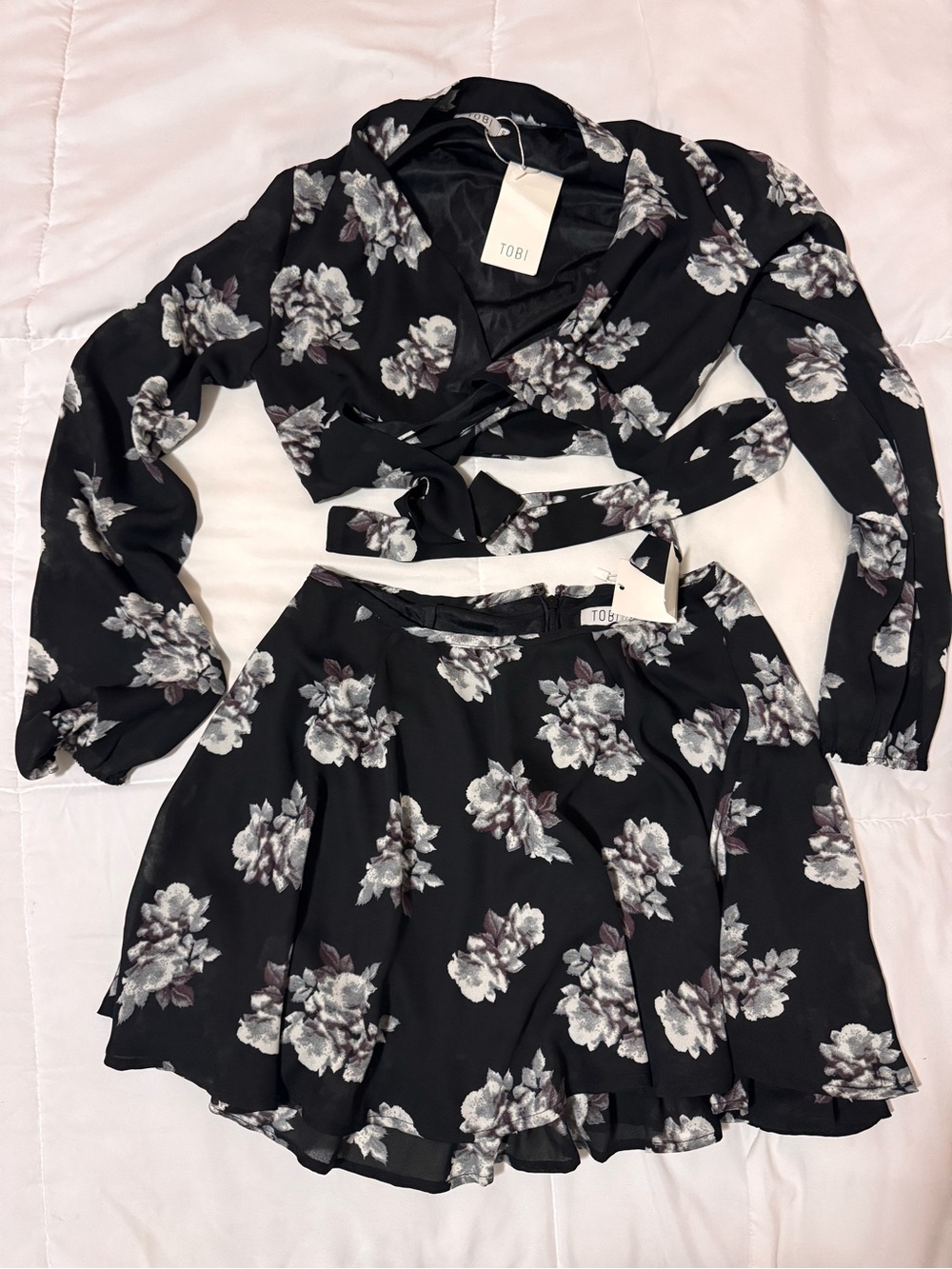 TOBI Black Floral Two-Piece Set